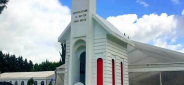 THE SMALLEST CHAPEL IN THE WORLD